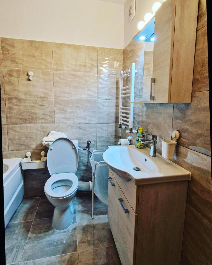 Lux & Confort - Apartament 3 Camere บูคาเรสต์ ภายนอก รูปภาพ